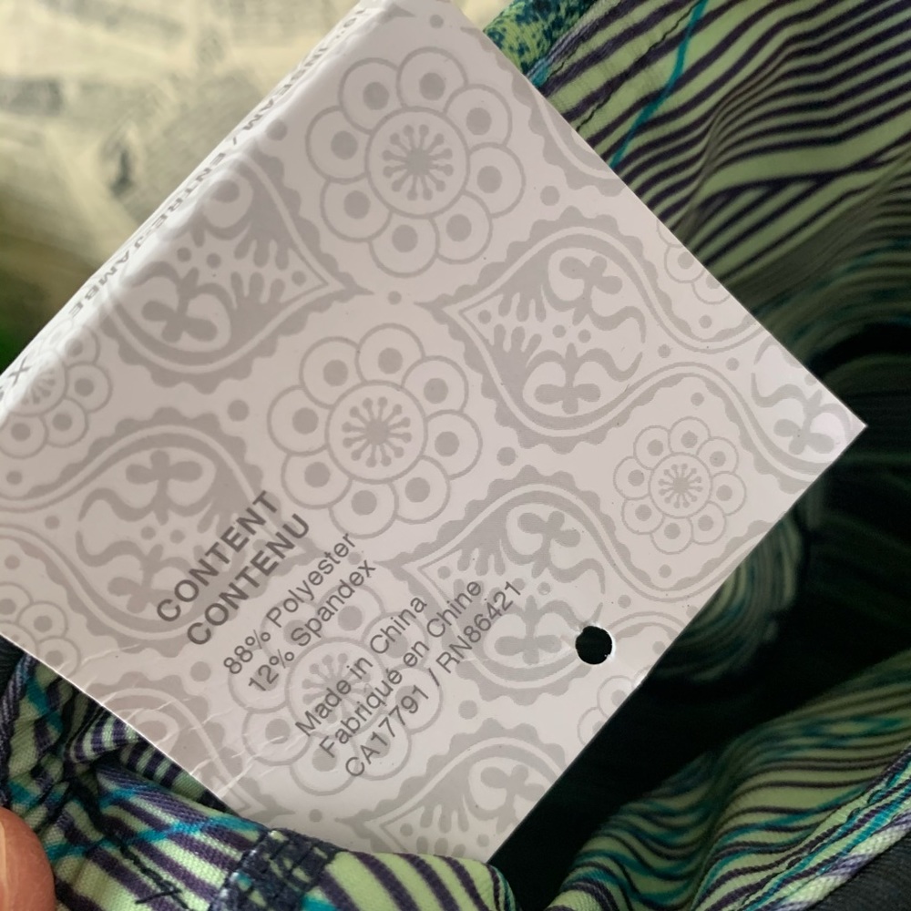 NWT Kyodan reversible capris crop green size XS - Picture 8 of 12